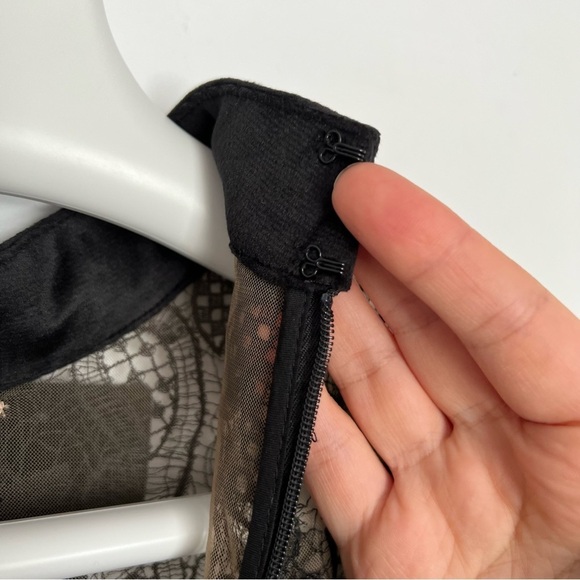 SELF-PORTRAIT
Line Lace Mini Dress - Picture 11 of 15